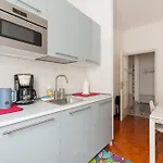 Guesthost - Unimi & Politecnico Roomy With Balcony * Milano