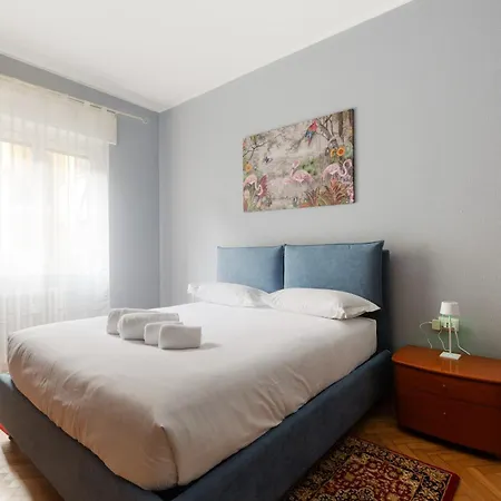 Apartment Guesthost - Unimi & Politecnico Roomy With Balcony Mailand