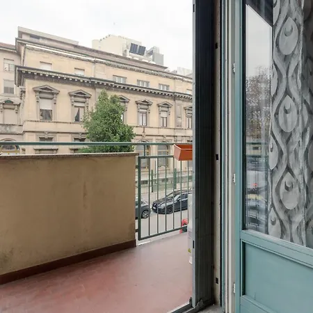 Guesthost - Unimi & Politecnico Roomy With Balcony Mailand