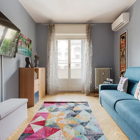 Guesthost - Unimi & Politecnico Roomy With Balcony Appartamento